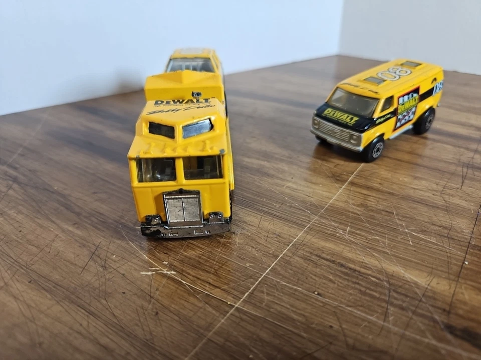 Match Box  1993 Bobby Dotter Dewalt Racing Set - Image 3 of 4