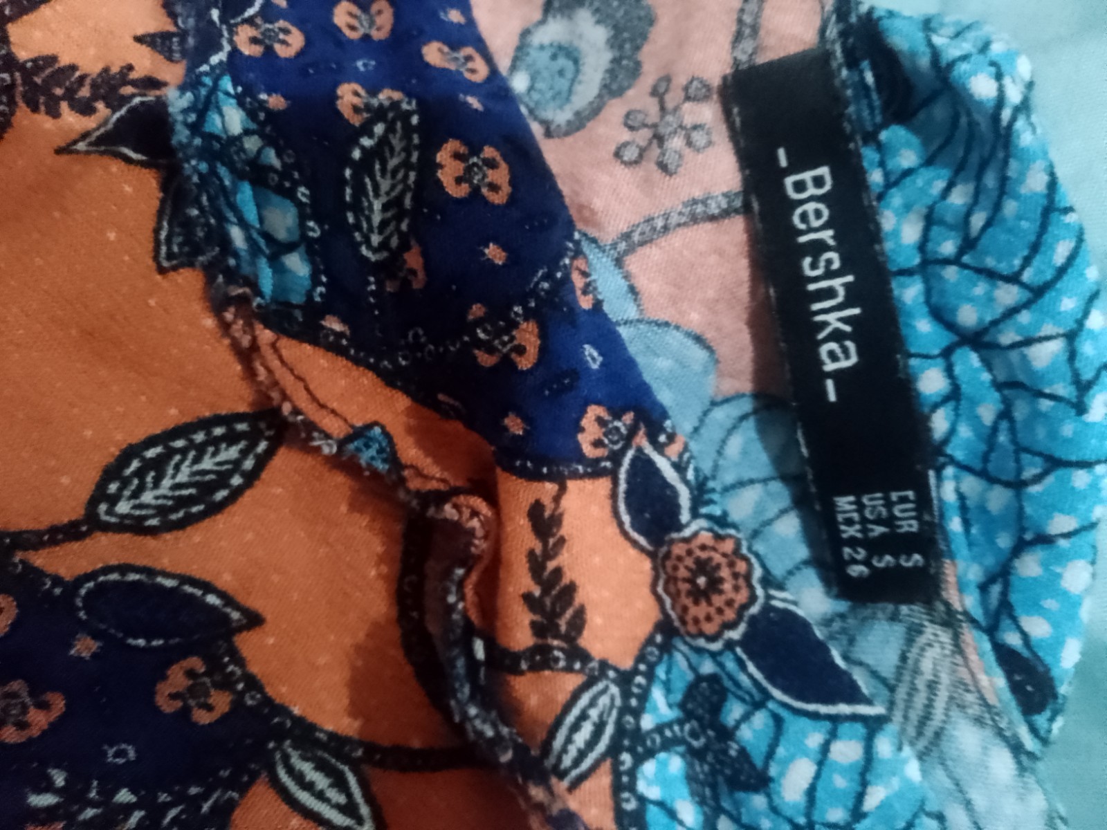 Women's Bershka Patchwork Pattern Cropped Super C… - image 2