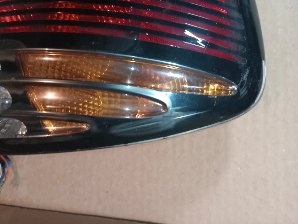 Conjunto de luz trasera lateral del conductor Pontiac Bonneville LH 2000-2005 16524949 Foto 4 de 4