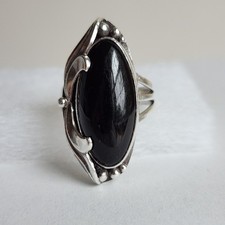 Vintage Sterling Silver Oval Black Onyx Statement Ring  Size 8  8g