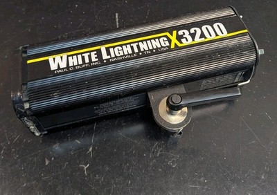 White Lightning X3200 High Duty Autoflash X Series Flash Unit Paul C. Buff