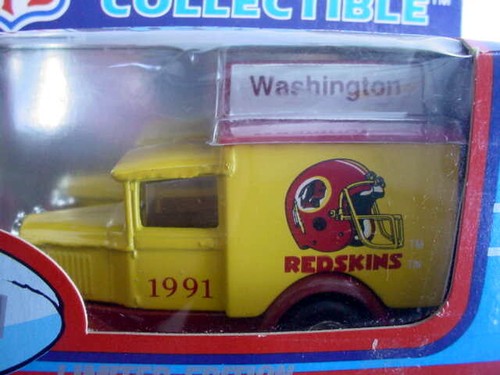 NIB 1991 Matchbox Washington Redskins Diecast Delivery Truck NFL Football Team - Picture 3 of 7