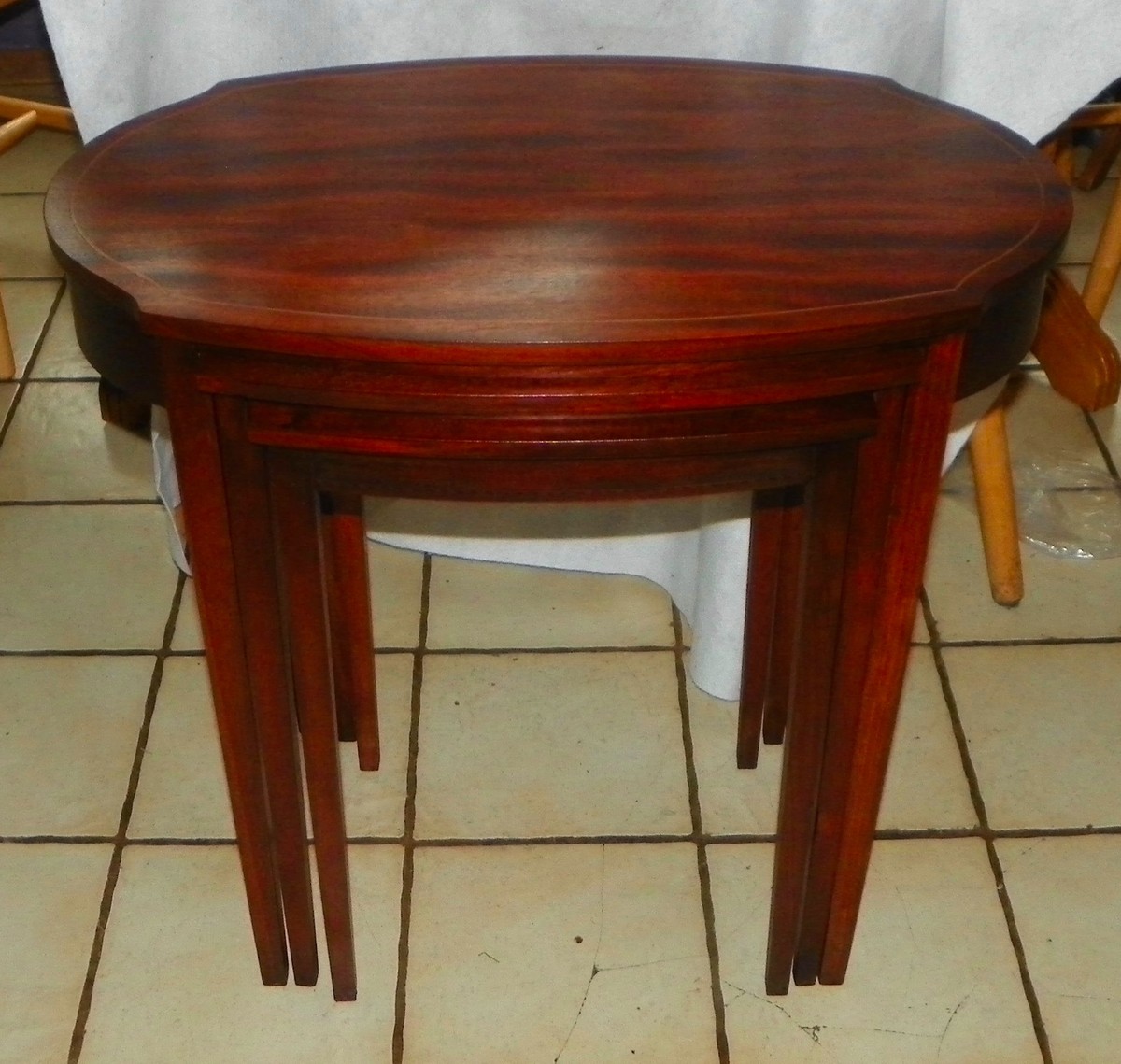 Mahogany Hepplewhite Nesting Tables / End Tables by Mersman