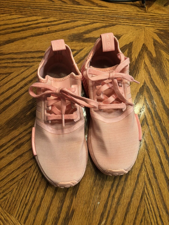 Size 6 (GS) - adidas NMD R1 Low Glory Pink - Image 3 of 4