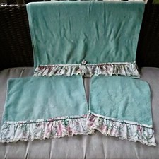 Vintage Set of Bath Hand & Washcloth Towels Green with Ruffle Trim Made in USA