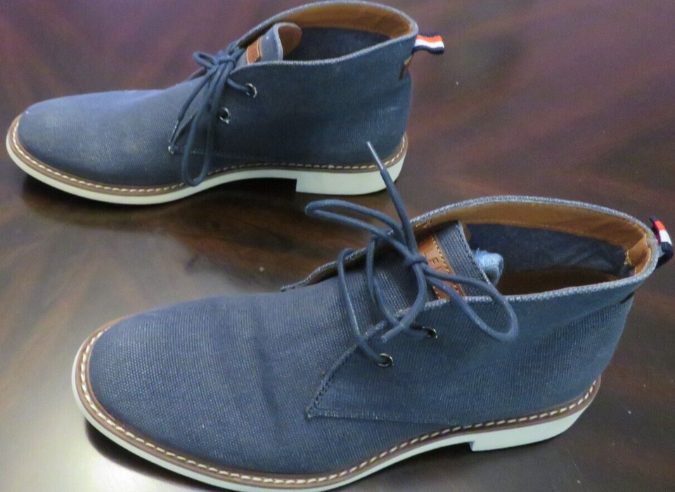 Tommy Hilfiger Men's Gervis Lightweight Lace Up Chukka Boots Ankle