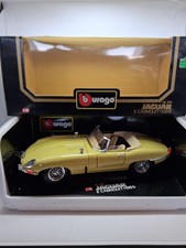 Jaguar e-cabriolet 1961 Bburago cod.3026 scala 1:18. Nuova,Vintage.