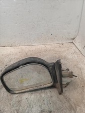 Retroviseur gauche (ou coque) Ssangyong FAMILY