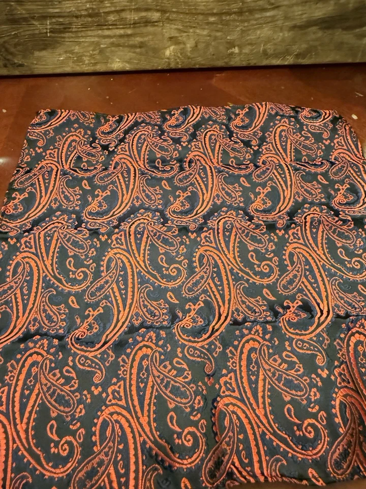 Pañuelo cuadrado de bolsillo 100 % seda cachemir rojo y azul para hombre Foto 3 de 3