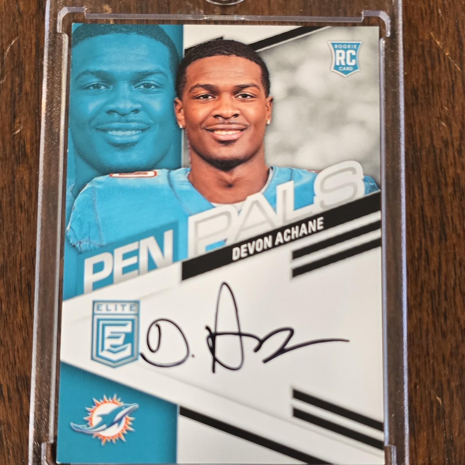 Devon Achane Panini 2023 Donruss Elite Pen Pals Rookie Autograph #PPDAC Dolphins