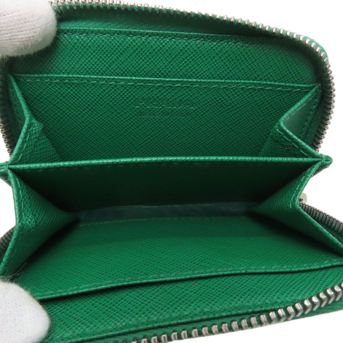 Prada Saffiano Card Case Green Leather Metal Fittings Ladies Used thumbnail 4