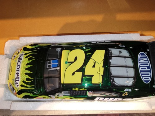 2007 Jeff Gordon #24 Nicorette -1:24 Chrome Color - Race Fans Only #572/1500 - Picture 5 of 8