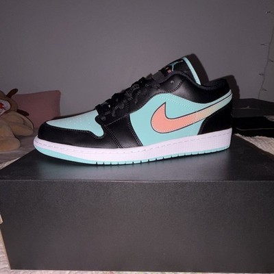 Jordan Air Jordan 1 Low SE Tropical Twist Low Top Leather CK3022-301