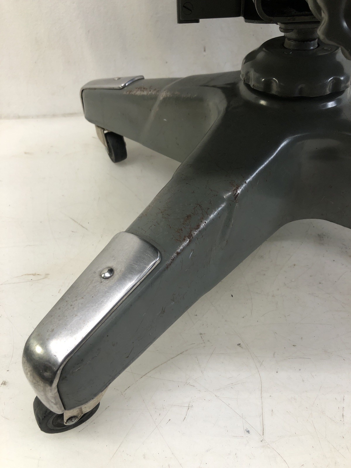 Industrial Swivel Office Tanker Desk Chair Rolling Propeller Base Steel MCM 1960