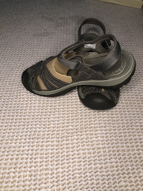 keen rose sandal magnet gargoyle