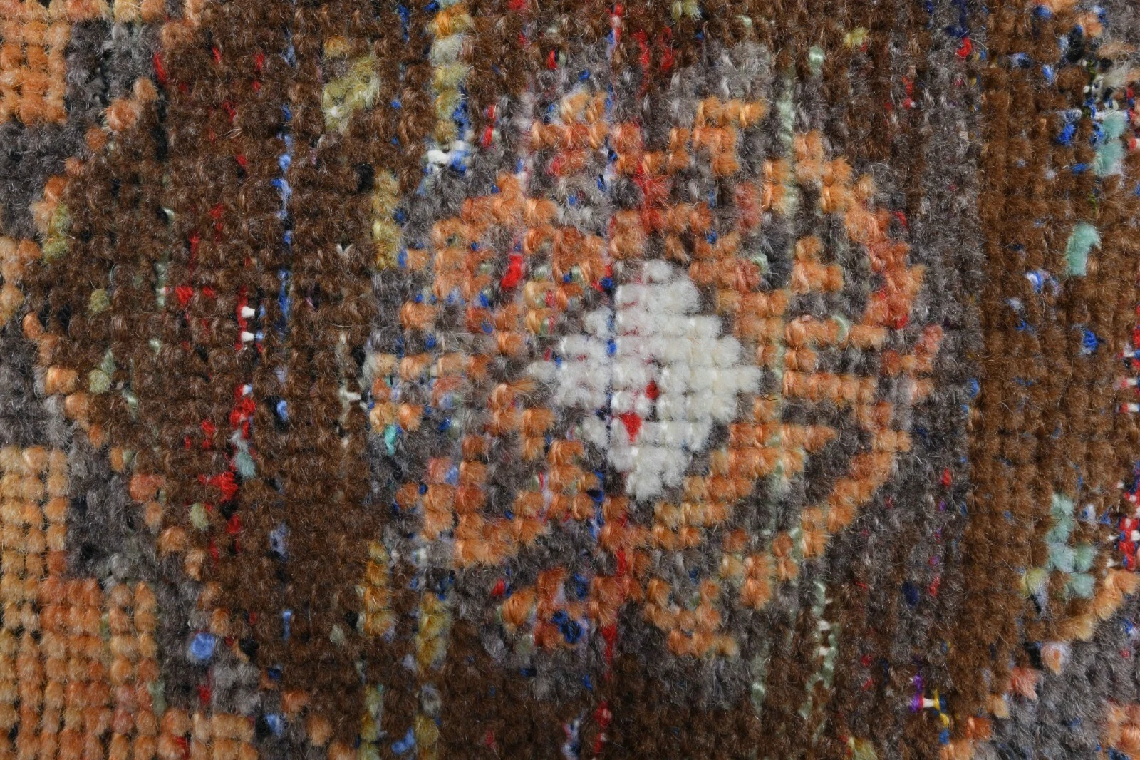 Picture 4 of 5