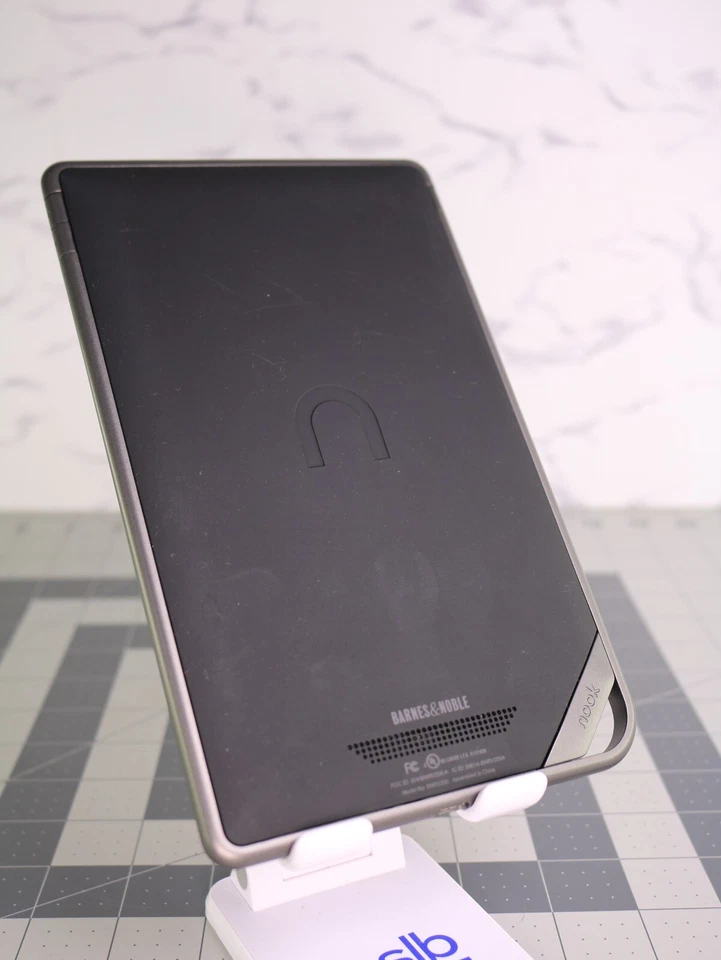 Tablet Barnes & Noble Nook Color 8 GB Wi-Fi 7 pulgadas BNRV200 Mesa Probada Solo Buena Foto 4 de 4