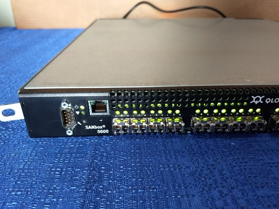 QLogic SANbox 5602 SB5602-20A N 16 Port Switch - Image 2 of 4