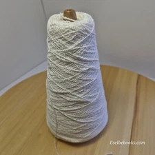 Unbranded machine knitting yarn - white boucle - 181 grams (C213)