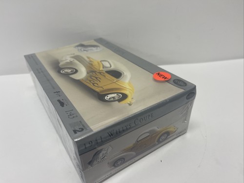 TESTORS 1941 WILLYS COUPE DIECAST ASSEMBLY MODEL KIT 1/43 SEALED BOX SKILL 2 - Picture 9 of 11
