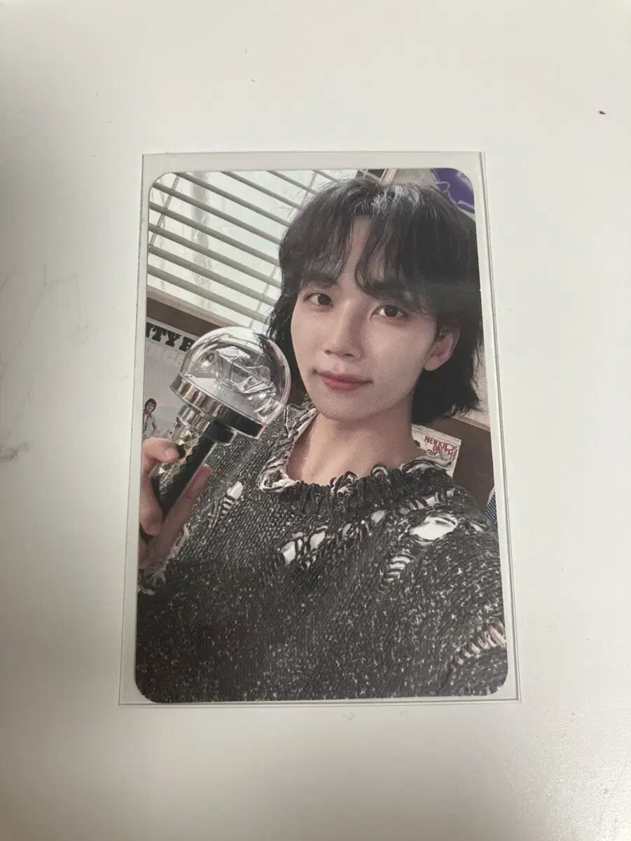 Seoul Follow Con Carat Zone photo card jeonghan by seventeen Seoul Follow Con Carat Zone photo card jeonghan by seventeen