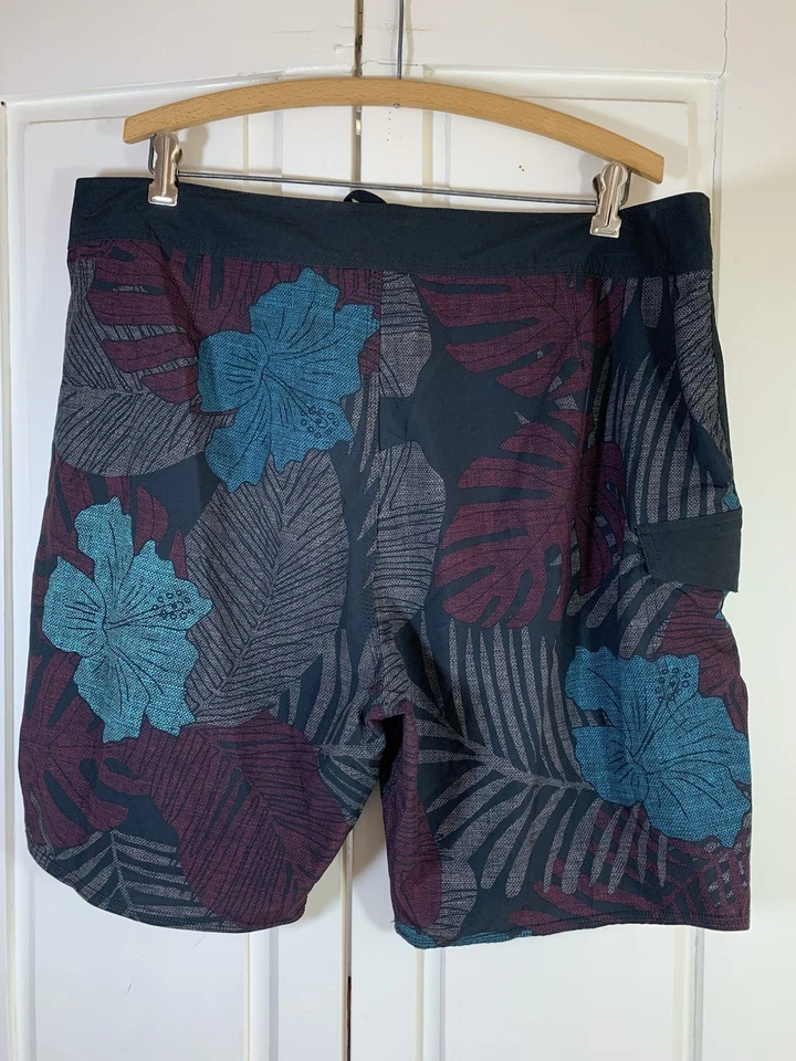 Pantalones Cortos DAKINE para Hombres 38 Negro Azul Rendimiento Elastizados Bolsillos Ligeros Foto 2 de 4