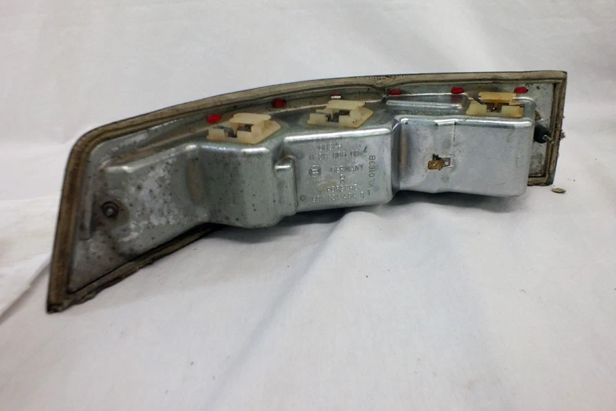 Carcasa lente luz trasera derecha Porsche 911 912 de colección SWB Bosch 1965-1968 original Foto 4 de 4