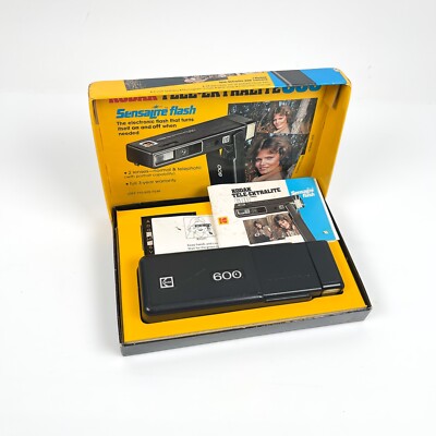 Vintage KODAK TELE-EKTRALITE 600 FILM CAMERA Original Box AJ60R (A45-5203) 1980