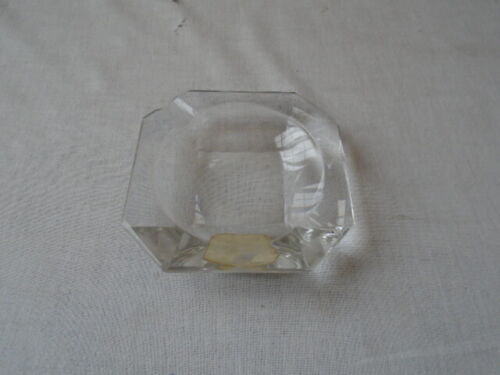 VAL SAINT LAMBERT CLEAR CRYSTAL ASHTRAY - Picture 1 of 2