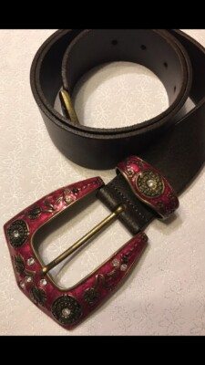 Thirtyone-Ledergürtel mit Strass Steinen