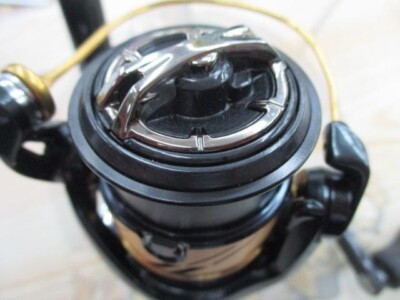Shimano Spinning Reel 17 Vanquish 1000SHG FW-TUNE Gear 5.1 Shimano Spinning Reel 17 Vanquish 1000SHG FW-TUNE Gear 5.1