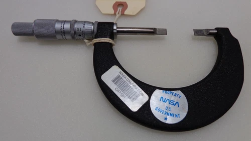 Scherr Tumico 1 - 2" x .001" Blade Micrometer Good Condition