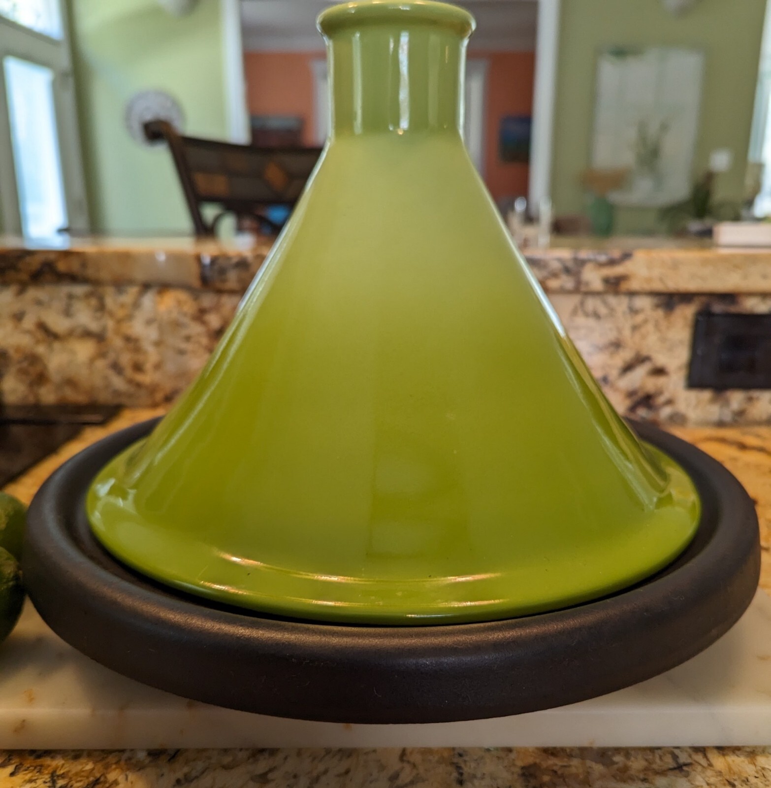Le Creuset Tagine Kiwi Green 12" 2.5 Qt Cast Iron Base Ceramic Top