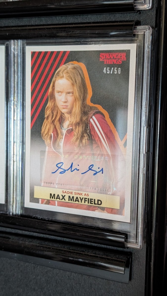 Stranger Things Topps Collectible Sketch Card and Autographs