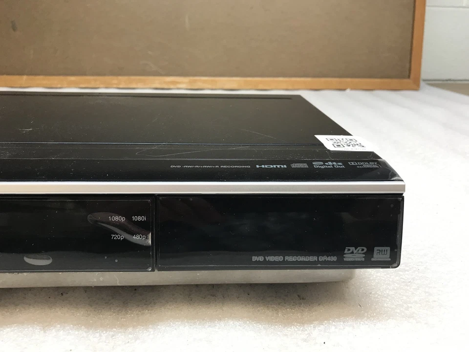 Toshiba DR430KU DVD Video Recorder & Player HDMI 1080p No Remote Tested - Image 3 of 4