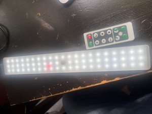 White LED light bar with remote control