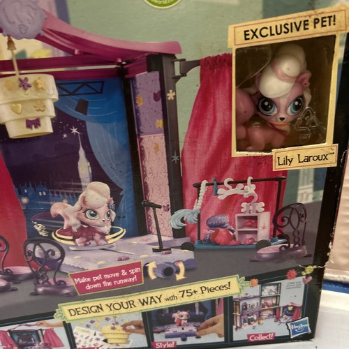 Littlest Pet Shop-Lets Start The Show Style Set w Figures NEW Hasbro 2013 - Picture 2 of 6