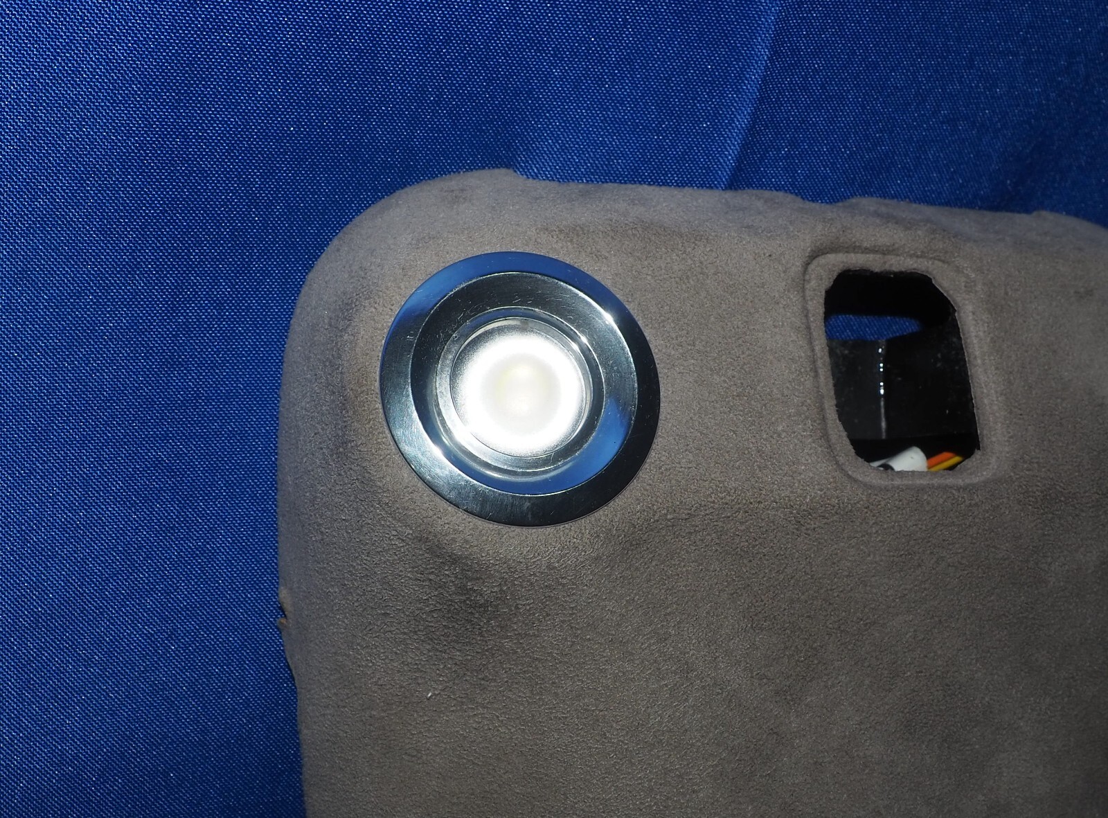 2010-2020 Aston Martin Rapide Front Overhead Console Dome Reading Light OEM