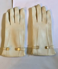 2 Pair Of Vintage 1950  s To 1960  s Short Gloves