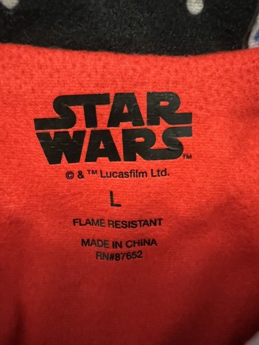 Star Wars Pajama Set Boys Sz Large Black R2-D2 Yoda C-3PO Christmas 2 Piece PJs - Picture 4 of 5