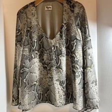 Show Me Your Mumu Woman's Snake Print Tunic Blouse Bell Sleeve Lined Size XS