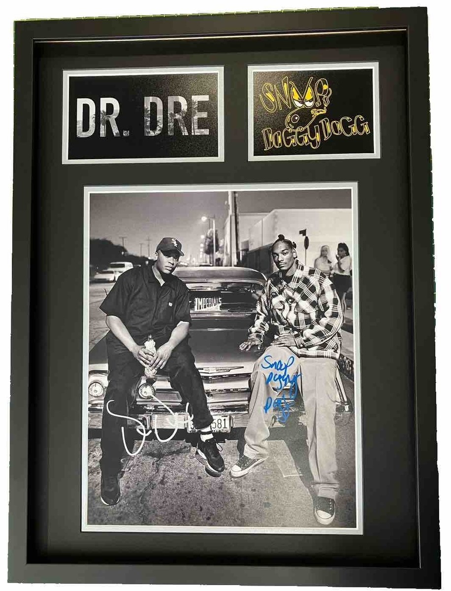 Dr Dre / Snoop Doggy Dogg **HAND SIGNED** framed display