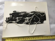 McVITIE PRICE BISCUIT ORIGINAL ADVERTISING AUSTIN K 2 3? VINTAGE TRUCK VAN PHOTO