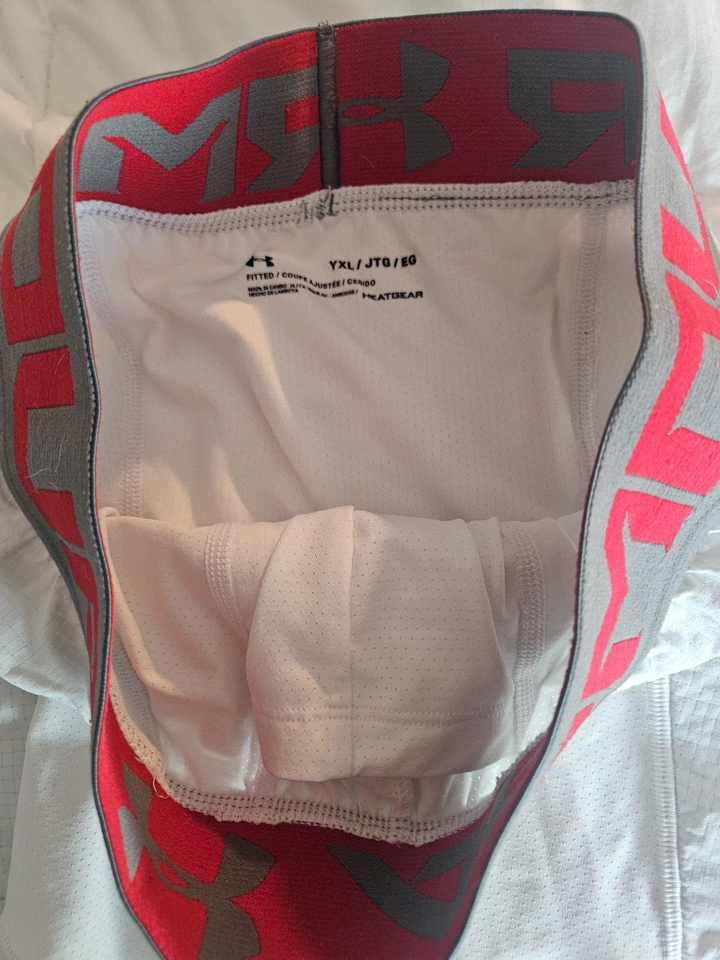 Youth Medium White Under Armour Compression Shorts With Cup Pocket Size