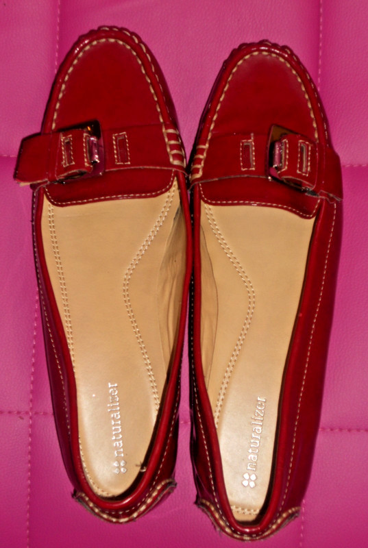 CUTE NATURLIZER WOMENS  LOAFER / SLIP ON SHOE SIZE 10M OXBLOOD RED FAB CONDITION