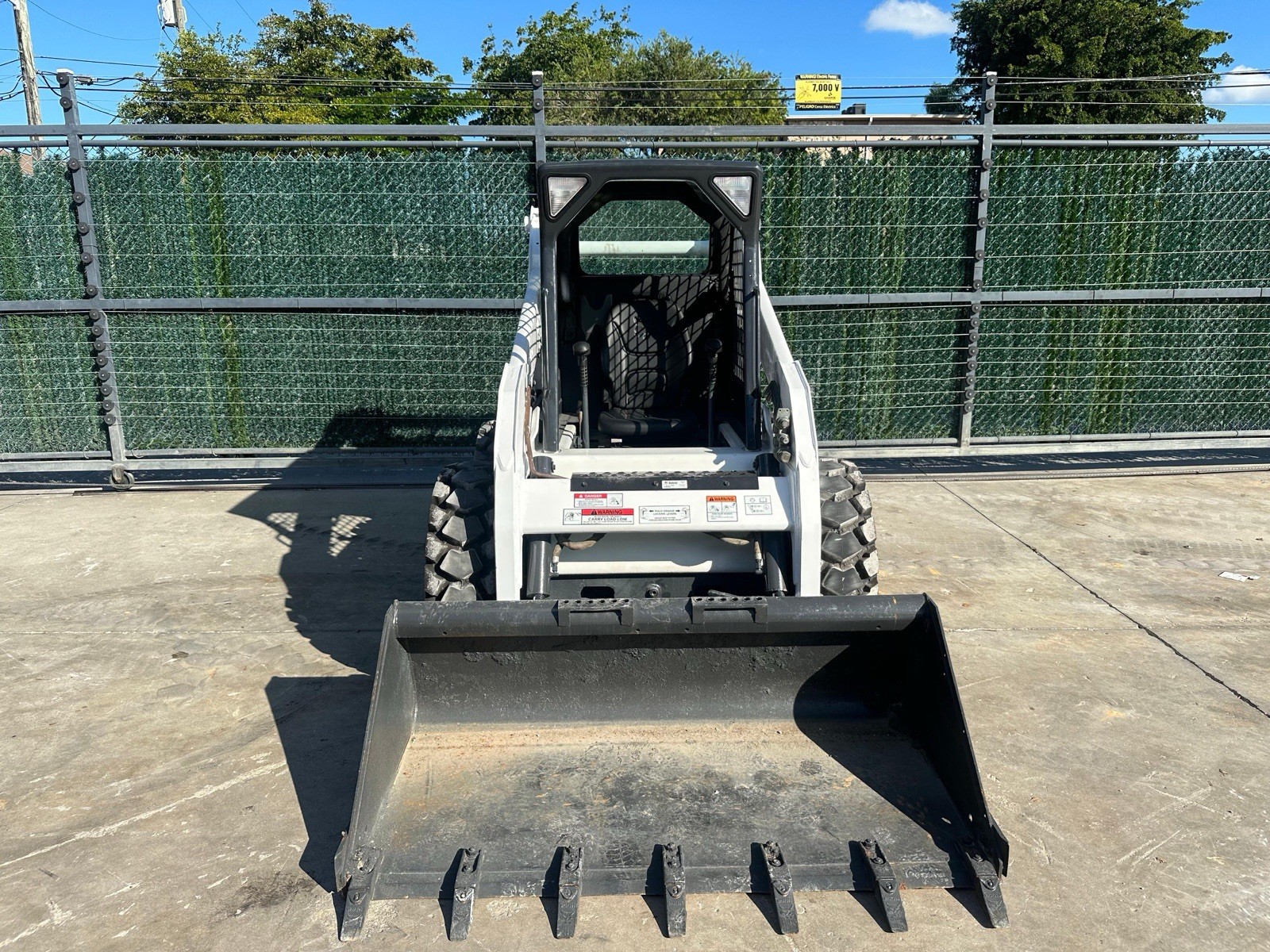 2004 BOBCAT S185- STANDARD CONTROLS- NO DEF -LOW HOURS