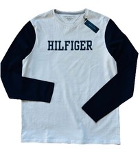 Tommy Hilfiger Men's Regular Fit Logo Long Sleeve Tee