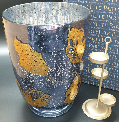 PartyLite Windlicht Wirbelnde Blätter blau gold aus Schaufensterdeko neuwertig