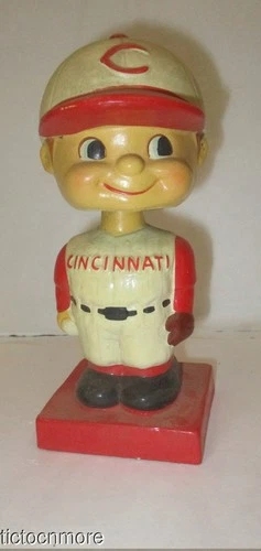 VINTAGE CINCINNATI REDS PITCHER BASEBALL BOBBLEHEAD NODDER PROMO SPORTS 1960s
