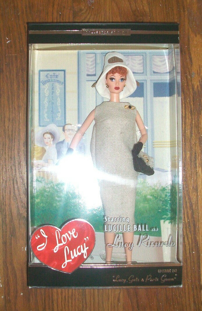 I Love Lucy Barbie Lucy Gets a Paris Gown 2002